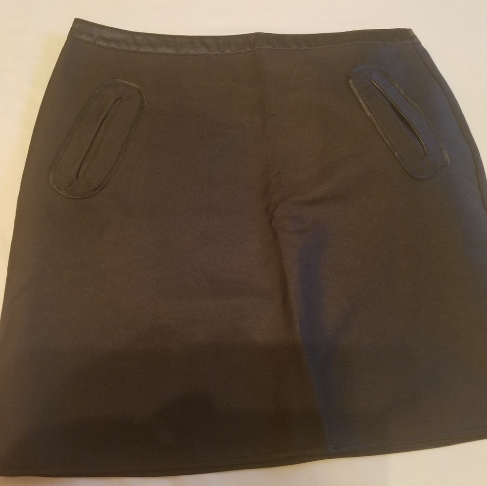 Black skirt with satin detail